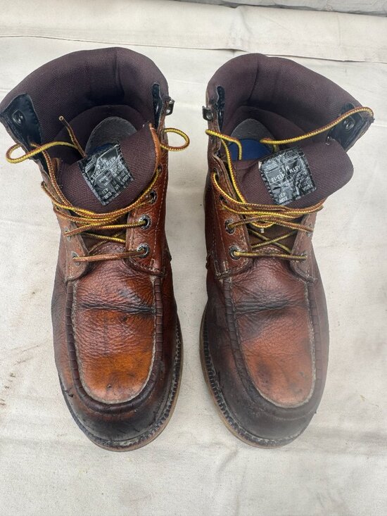 Mens Wolverine Moc-Toe work boots 10.5 slightly used